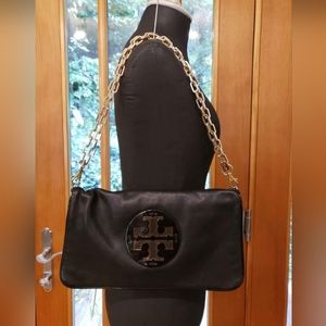 Gorgeous tory burch black leather hangbag/purse